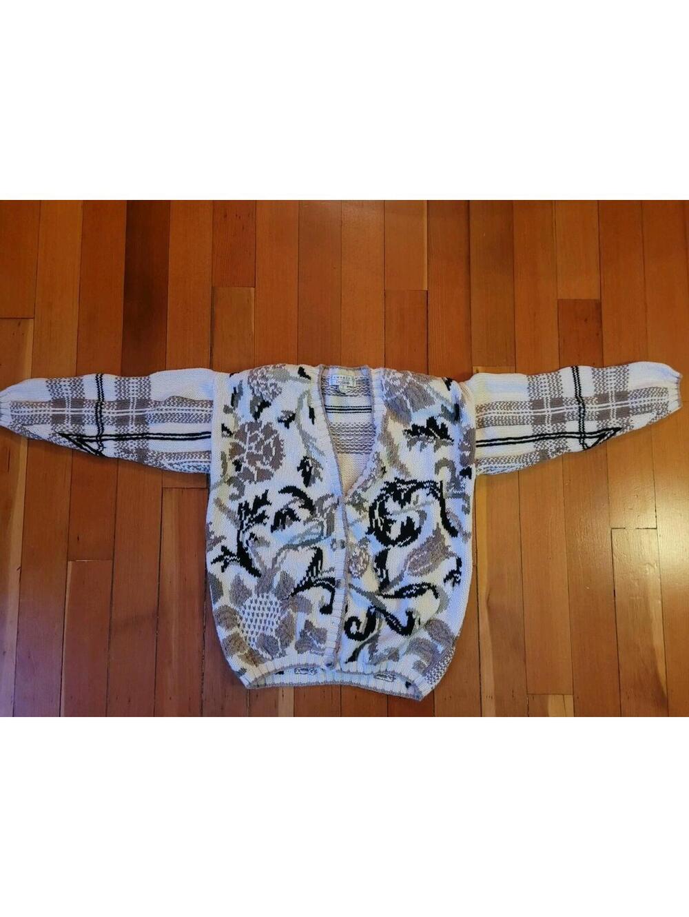 Cambridge Dry Goods Womens  Cardigan With Padded Shoulders Y2k
